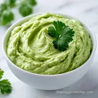 Pregnancy Safe Avocado Crema in 5 Minutes