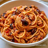 Tuna Tomato Pasta in 20 Minutes